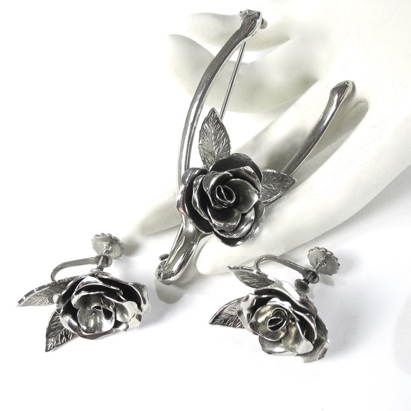 Coro Pin and Earring Set, 1950s, Rosebud, Wishbone - Picture 1 of 8